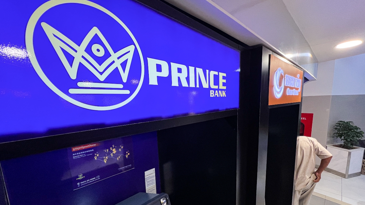 กัมพูชาสั่งชำระบัญชี-ยุติให้บริการ "ปรินซ์แบงก์" ของ "เฉิน จื้อ" หลังถูกส่งตัวให้ทางการจีน