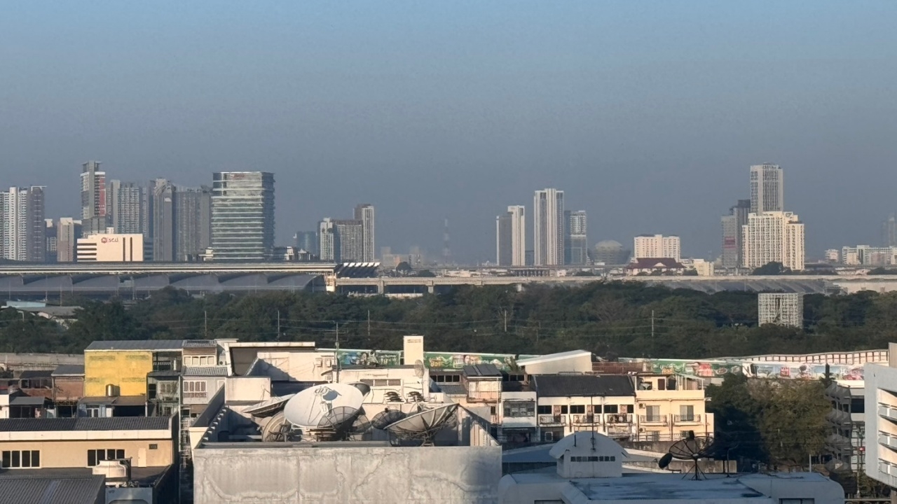 เช้านี้ กทม. ค่าฝุ่น PM 2.5 เกินมาตรฐาน 4 พื้นที่ อยู่ในระดับเริ่มกระทบสุขภาพ