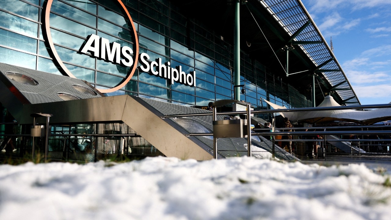 หิมะตกหนักป่วนยุโรป ดับแล้ว 6 ศพ ยกเลิกเที่ยวบินนับร้อย