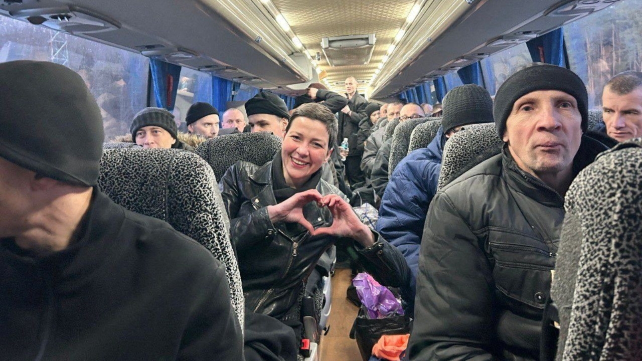 เบลารุสปล่อยนักโทษการเมือง 123 คน หลังสหรัฐฯ ตกลงยกเลิกคว่ำบาตร