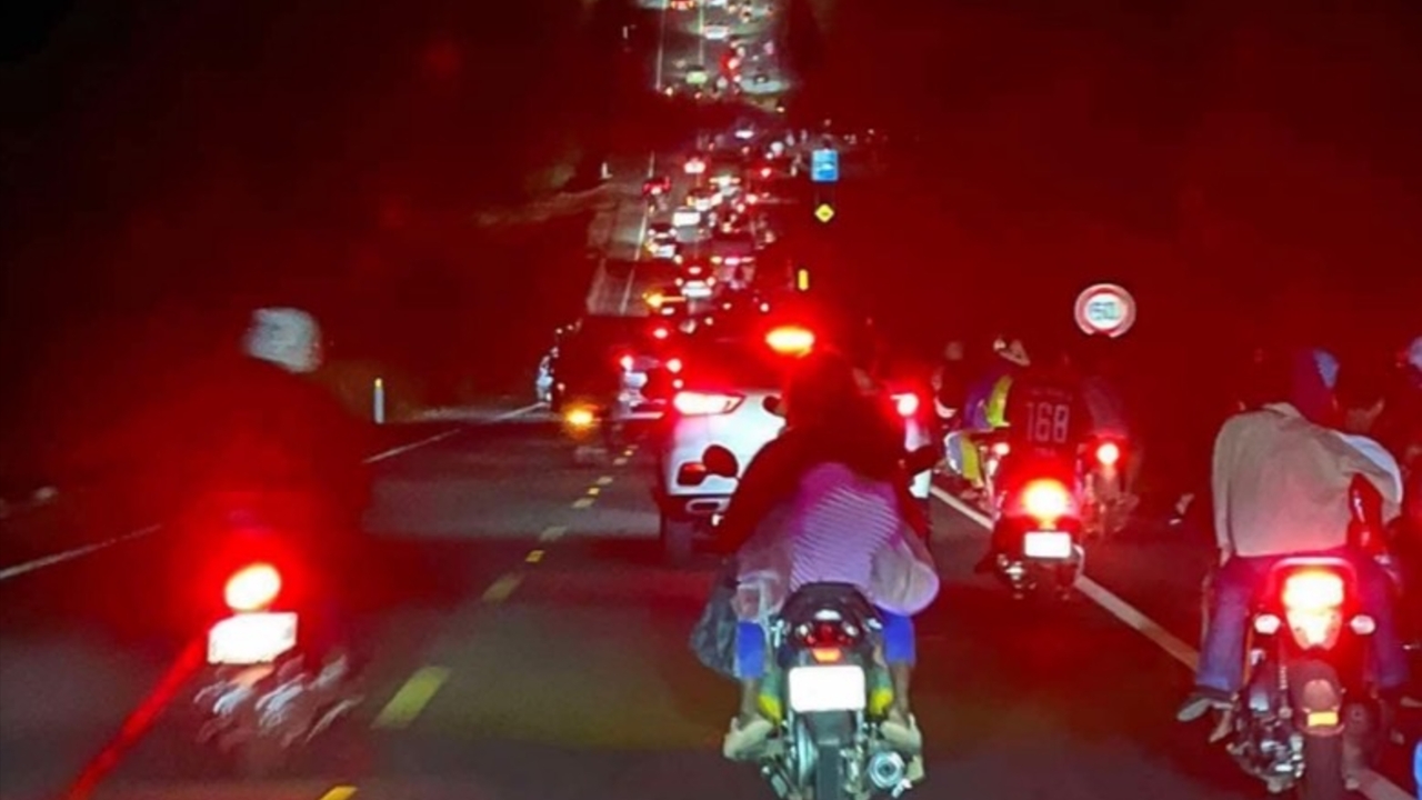 ชายแดนตราดดุเดือดทั้งคืน เปิดแนวรบใหม่ถึงหาดเล็ก ไทยยิงถล่มฐานปืนใหญ่กัมพูชา