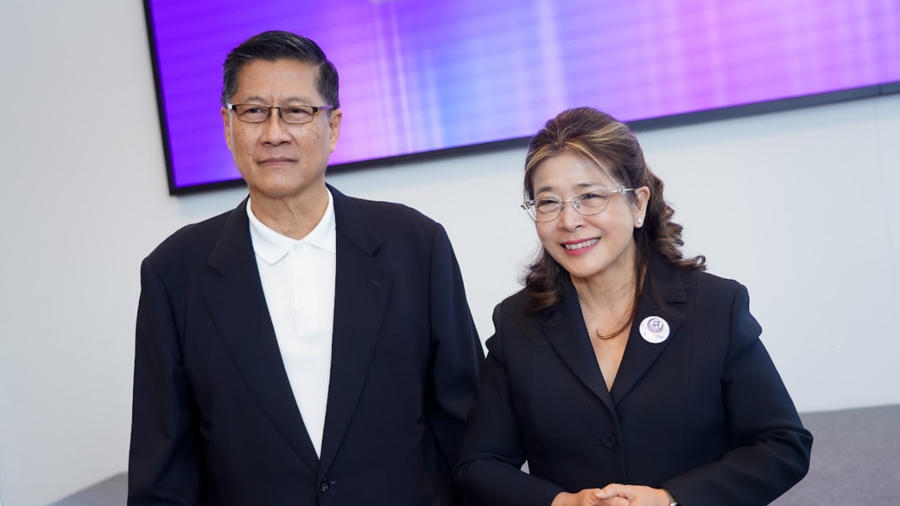 “พล.ท.ภราดร” ตอบรับแคนดิเดตนายกฯ ไทยสร้างไทย “สุดารัตน์” ย้ำสร้างการเมืองสุจริต-โปร่งใส