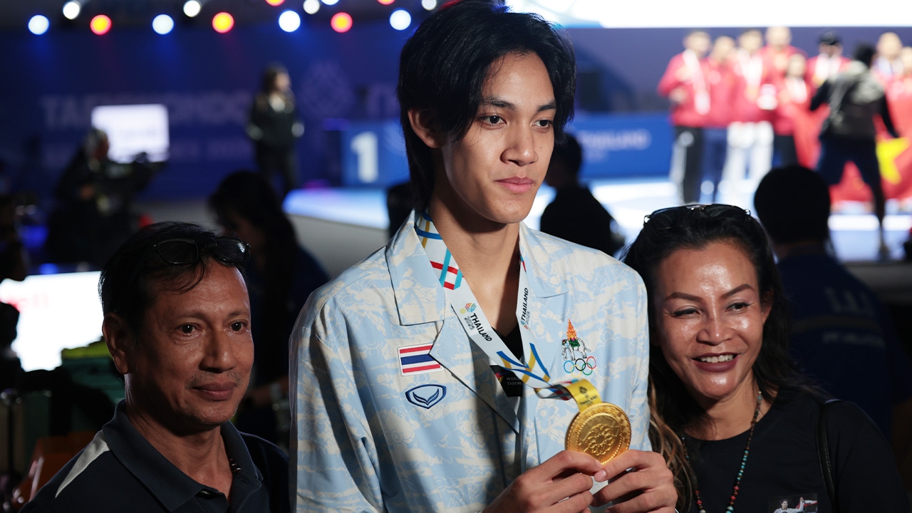 Behind the Success of Yu Ballang: Tearful Tribute to Parents After Winning Gold at 2025 SEA Games