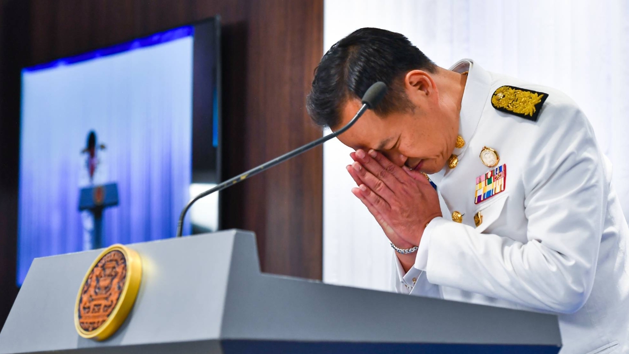 ยุบสภาแล้ว “อนุทิน” ทูลเกล้าฯ ลั่นขอคืนอำนาจให้ประชาชน