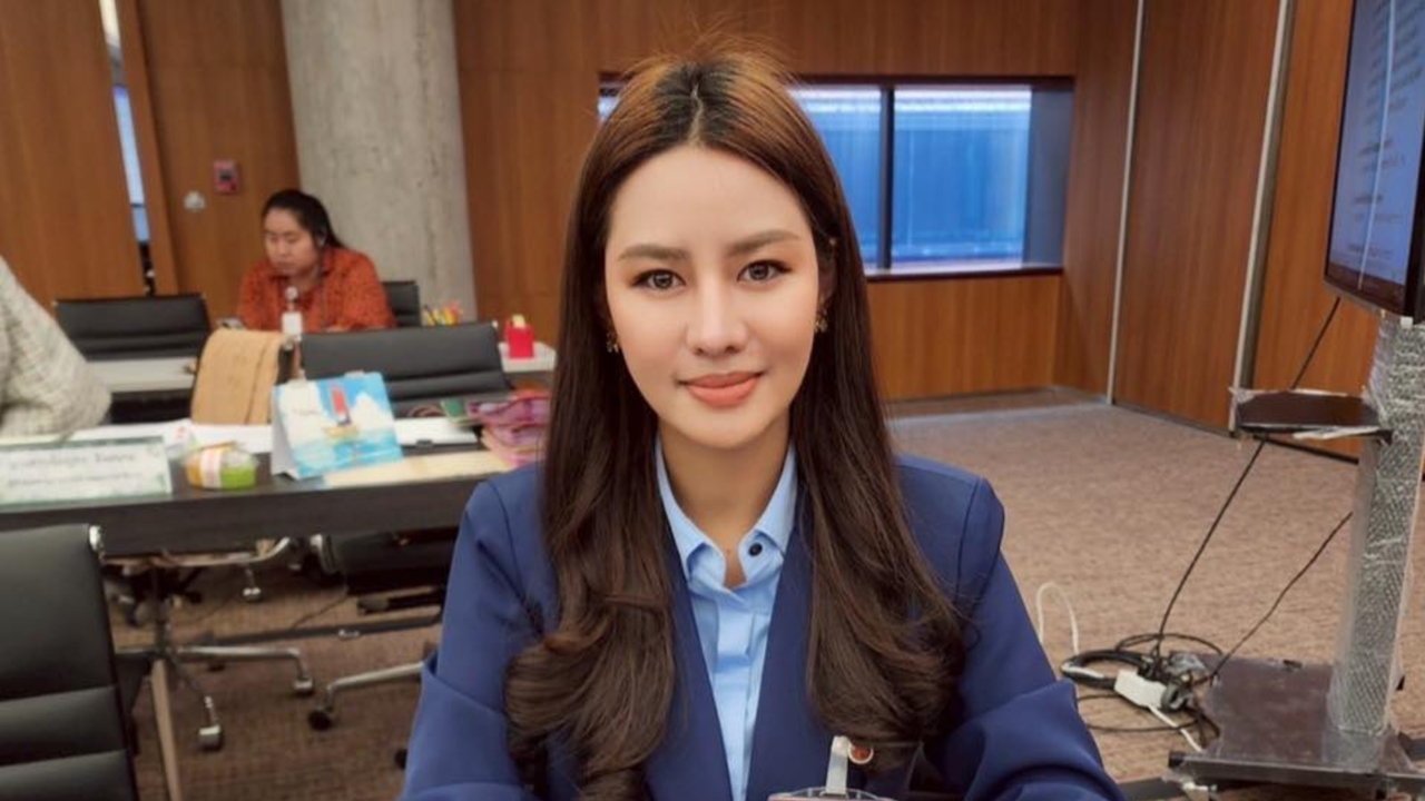 “รภัสสรณ์” ขอไม่ไปต่อกับ ปชน. -สามีบ้านใหญ่ลำปาง เผย ทุกอย่างมีเหตุผลที่มาที่ไปเสมอ