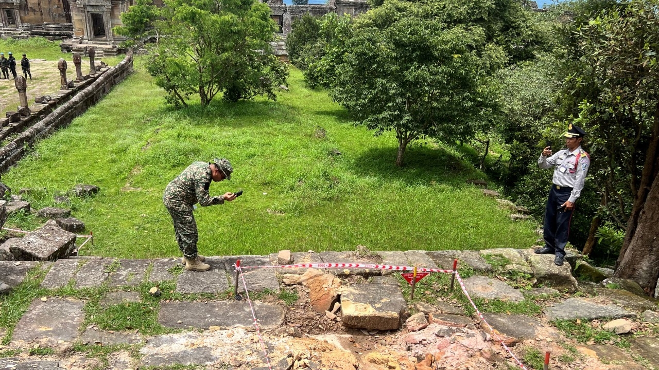 กระทรวงวัฒนธรรมกัมพูชาประณามไทย อ้างไทยยิงถล่มพื้นที่รอบปราสาทพระวิหาร วอนนานาชาติกดดัน 