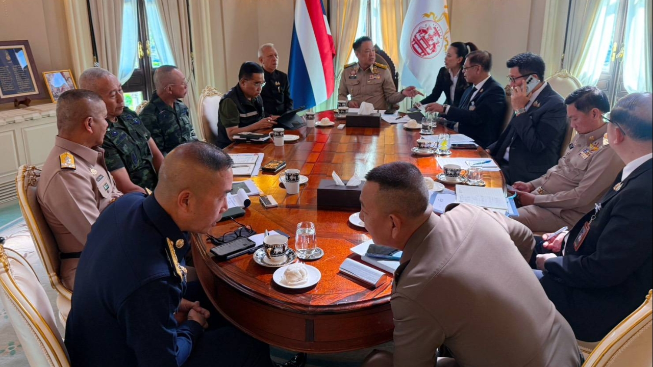 นายกฯ ปิดประตูเจรจา ยันถ้ากัมพูชาอยากให้หยุดถล่ม ต้องทำตามข้อเรียกร้องของไทยเท่านั้น 