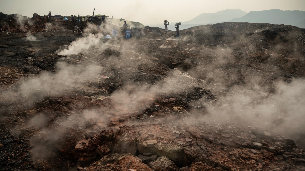 สลด แก๊สพิษรั่วในเหมืองถ่านหินอินเดีย คนงานดับ 2 ศพ อพยพประชาชนกว่า 1,000 คน 