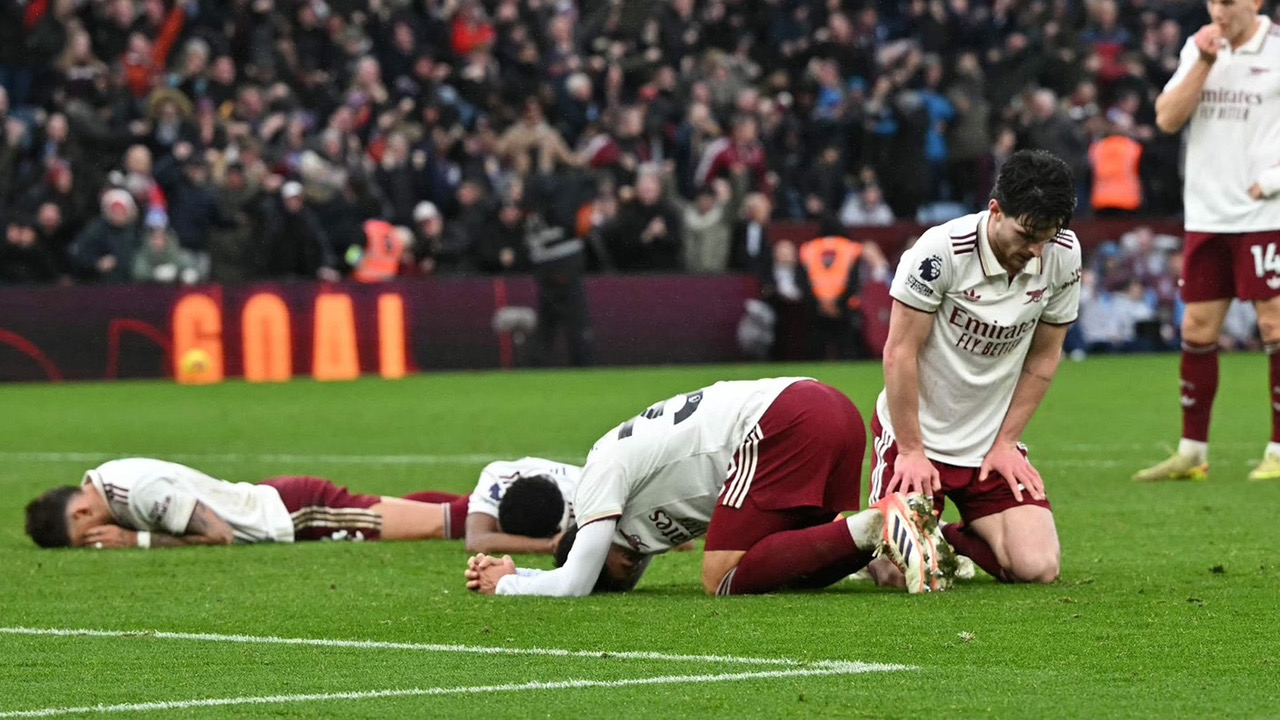 ผลบอลสด "อาร์เซนอล" บุกแพ้ "แอสตัน วิลล่า" 1-2 จ่าฝูงเริ่มสั่นคลอน "พรีเมียร์ลีก อังกฤษ" 2025-26