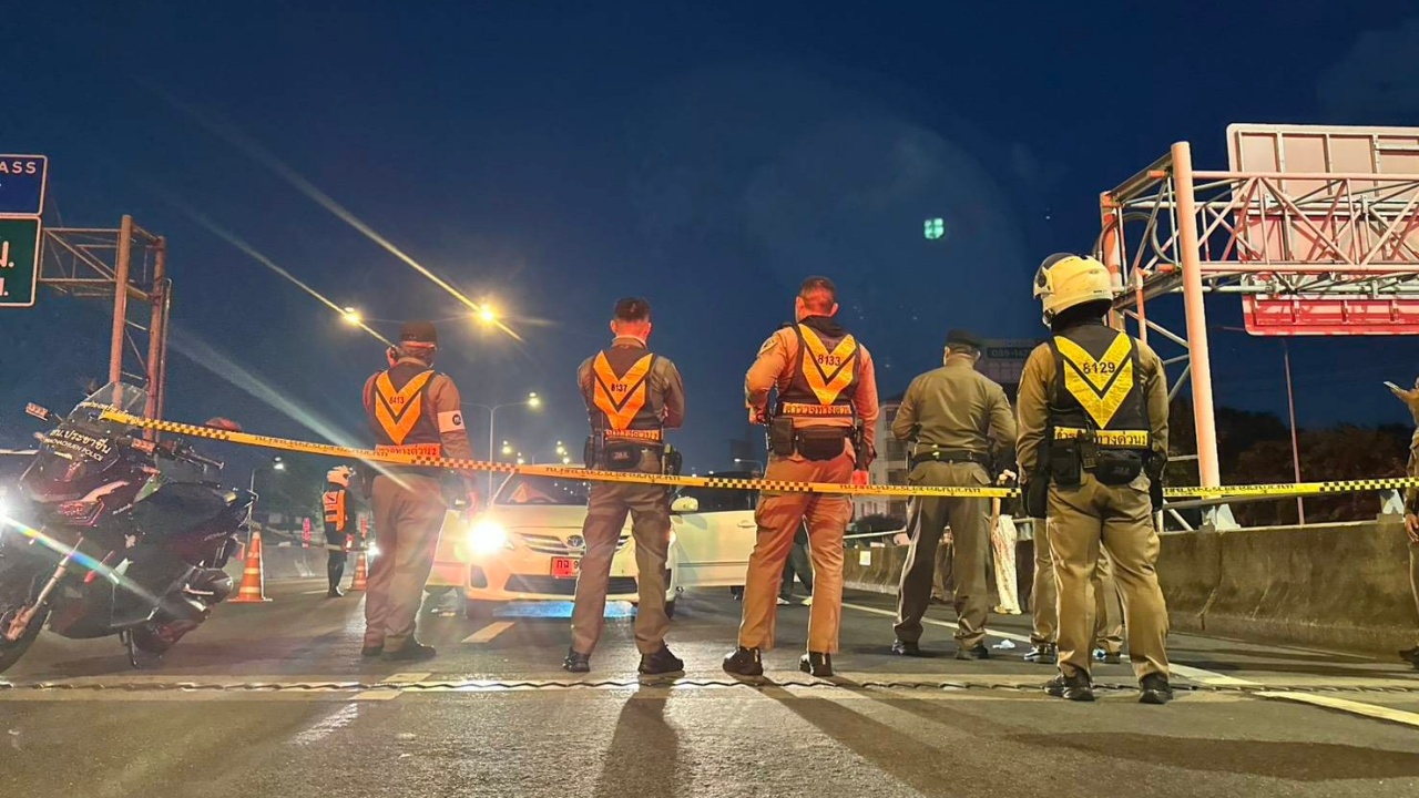 สาวเล่านาที แฟนหนุ่มถูกยิงเสียชีวิตในรถ ตำรวจเร่งติดตาม "รถตู้หรู" ต้องสงสัย