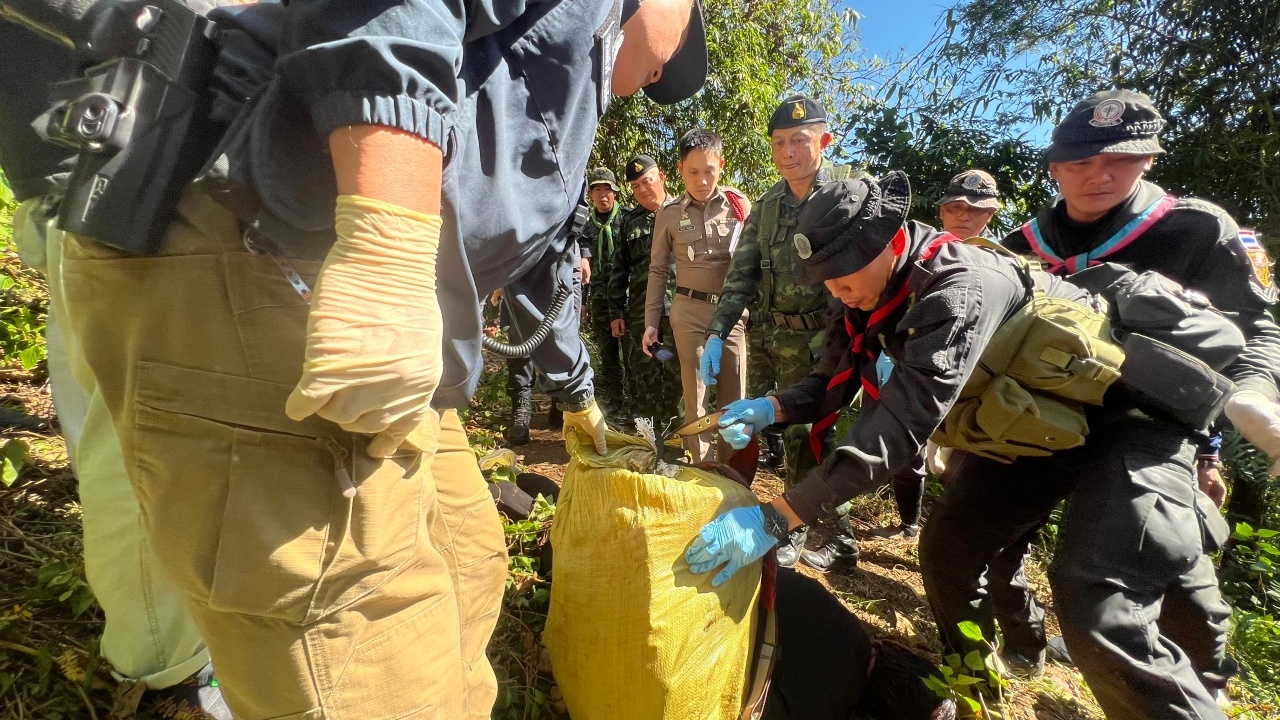 ทหารพรานปะทะแก๊งค้ายา วิสามัญดับ 3 ราย พบเป้บรรจุยาบ้า 5 แสนเม็ด