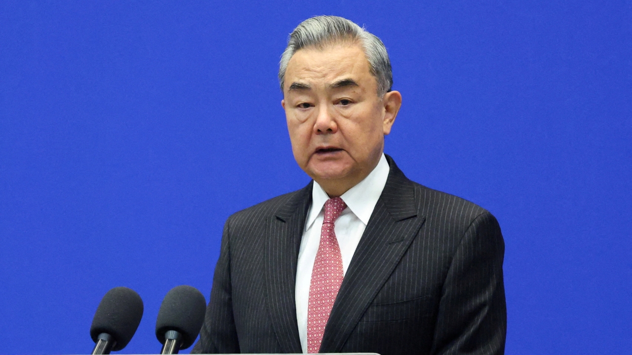 หวัง อี้ คุยไทย-กัมพูชา อ้าง 2 ฝ่ายพร้อมลดตึงเครียด-หยุดยิง