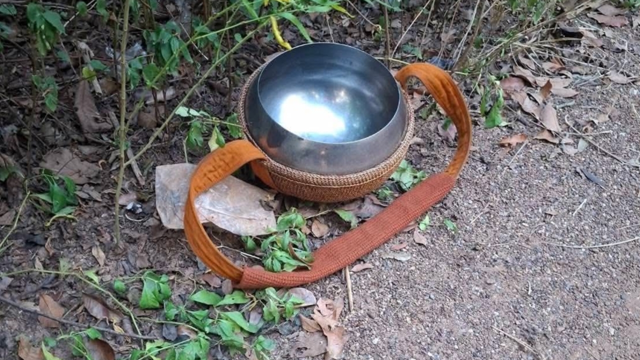 สลด ชาวบ้านพบศพพระสงฆ์ คาดถูกช้างทำร้ายขณะออกบิณฑบาต