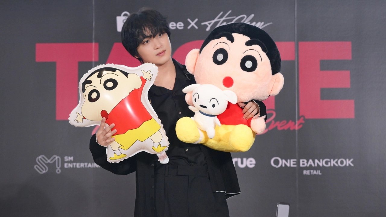 HAECHAN Celebrates First Solo Album 'TASTE' with Intimate Fan Event