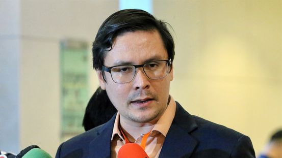 วิเคราะห์การเมือง : มาตรฐาน “เด็กส้มโง่”