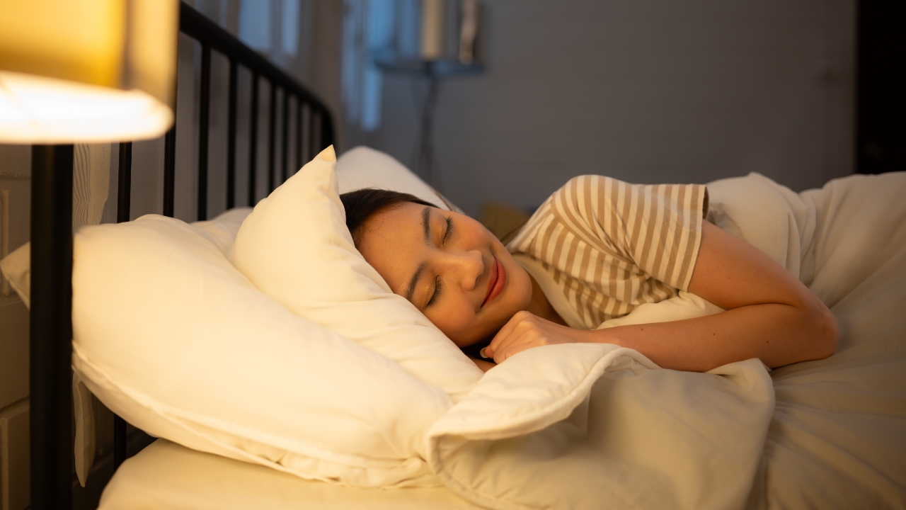 ฝันเห็นผู้หญิงแปลกหน้า สื่อถึงเรื่องใด จะได้รับโชคจริงหรือ