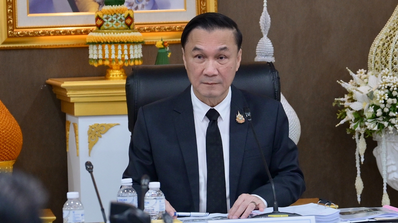 “ทรงศักดิ์” ลั่นพูดเรื่องน้ำต้องระวัง ยันรัฐบาลเตรียมมาตรการรับมืออุทกภัยภาคใต้ 