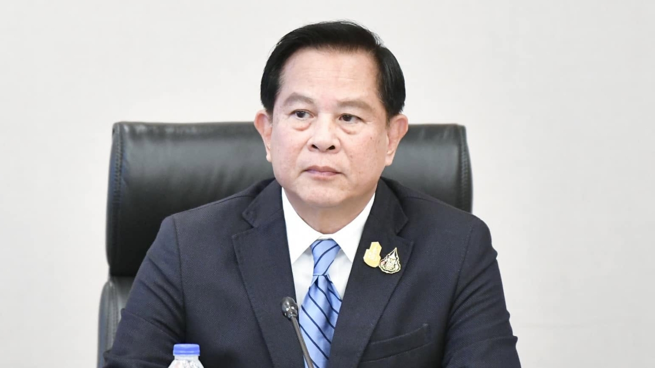 ท้วงโซลาร์ภาคประชาชน “พีระพันธุ์” ชี้ กฎหมายยังเป็นอุปสรรค ชาวบ้านควักเพิ่มเกือบแสน