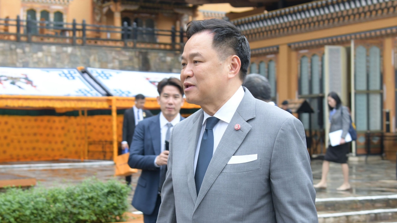 Prime Minister Anutin Highlights Peoples Solar Project to Transform Energy Structure, Boasts Thailands Food Security - Thairath English
