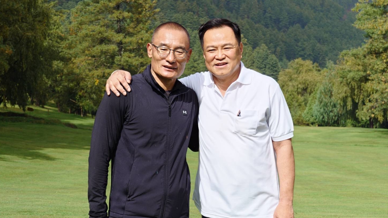 Bhutans Prime Minister Invites Anutin for a Round of Golf Anutin Says It Helped Shake Off Rust in His Swing - Thairath English