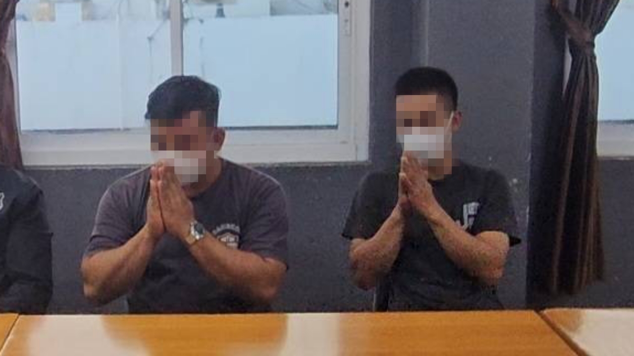 มอบตัวแล้ว 2 หนุ่มรัวหมัดต่อย "เงาพยัคฆ์" นักมวยดัง อ้างอารมณ์ชั่ววูบ ฉุนถูกขับปาดหน้า