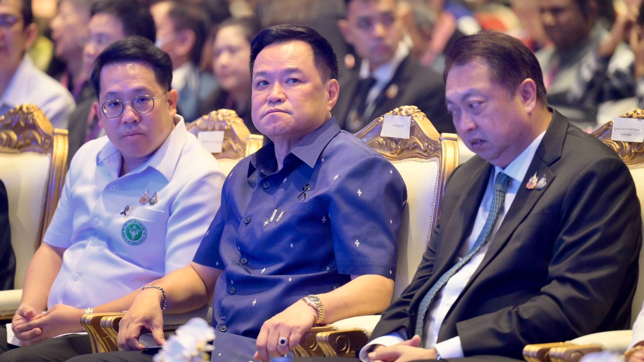 “โซลาร์ภาคประชาชน” มีแต่สิ่งที่ดี “อนุทิน” สวนคนวิจารณ์ พวกไม่ทำงานจ้องปั่นข่าวบั่นทอน