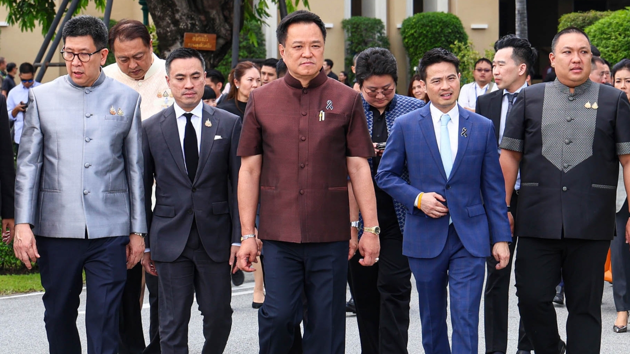 “อนุทิน” บอก ครม. พร้อมรับซักฟอกตั้งแต่ 6 ธ.ค. ส่วนกรอบเวลากี่วัน วิปต้องไปหารือกัน