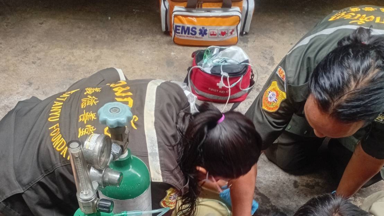 แม่อุ้มลูก 3 ขวบ พลัดตกชั้น 4 อพาร์ตเมนต์ คาดเครียด คิดว่าจะมีคนมาทำร้าย