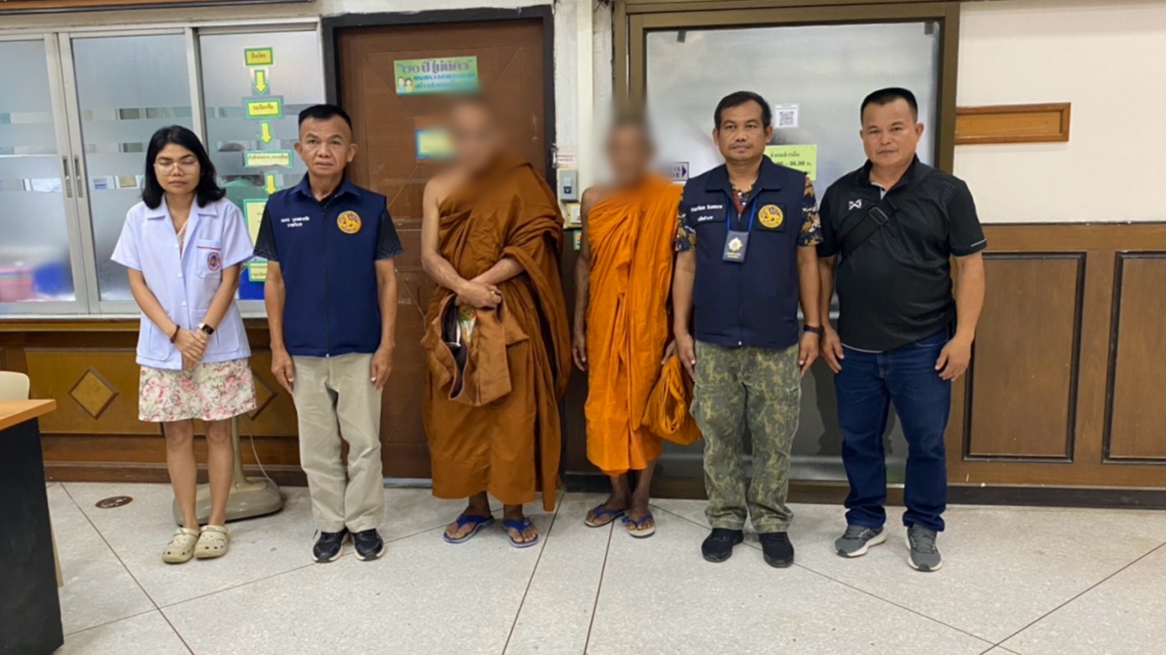 จับเจ้าอาวาส-พระลูกวัด เสพยาบ้า หลังฝ่ายปกครองบุกตรวจวัดดัง จ.สุรินทร์