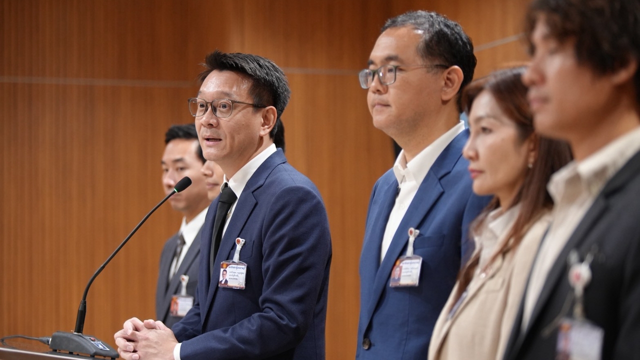 สส.พรรคประชาชน แฉบริษัททำ Data Center เร่งก่อสร้างหนีกฎ ปล่อยฝุ่น-ขยะกระทบประชาชน