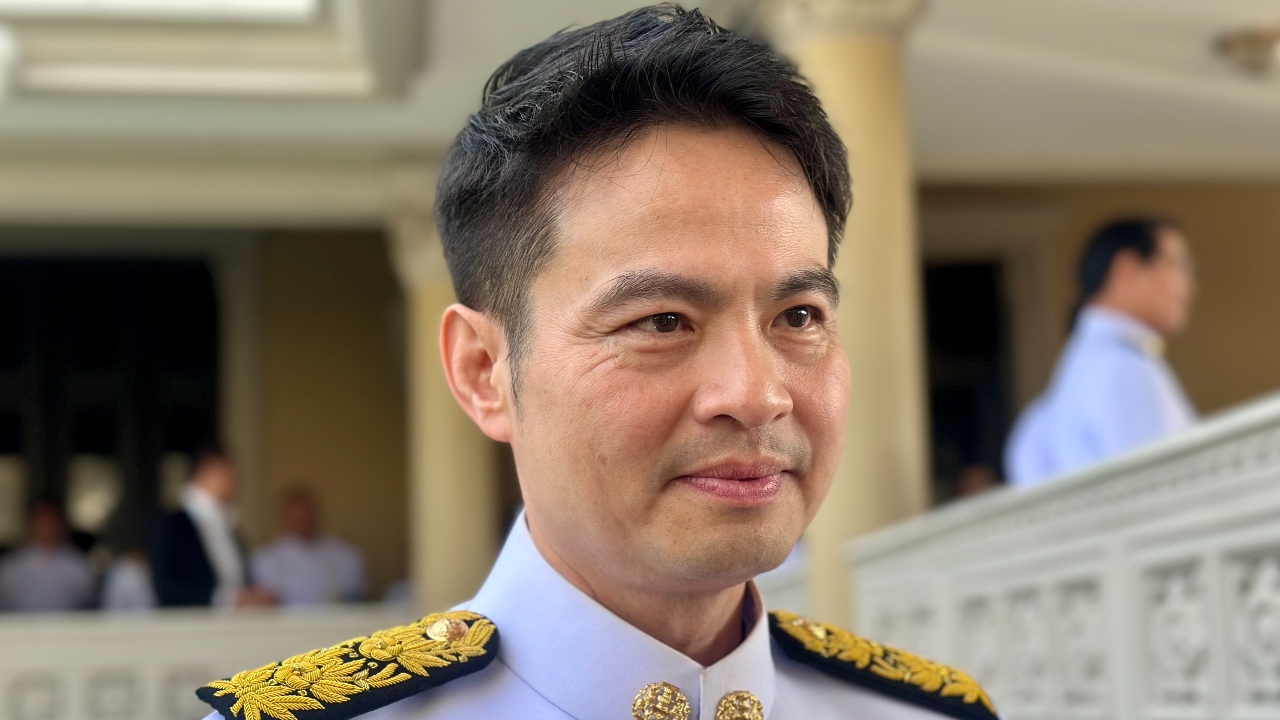 “ภราดร” พร้อมรับศึกซักฟอก เชื่อ ครม.ทุกคนพร้อมแจงทุกข้อกล่าวหา ยันปฏิบัติหน้าที่ตรงไปตรงมา