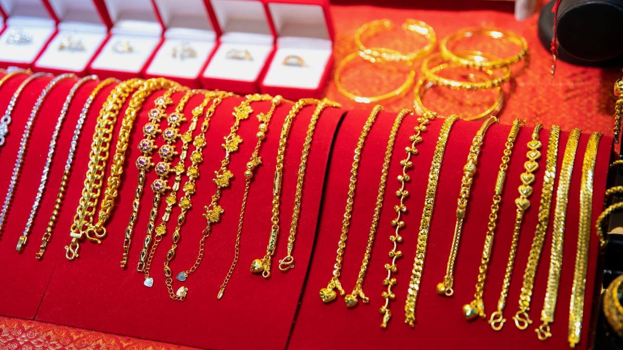 อัปเดตราคาทองวันนี้ 24 ก.ย. 69 ปิดตลาดปรับลง 500 ทองรูปพรรณขายออก 68,300 บาท