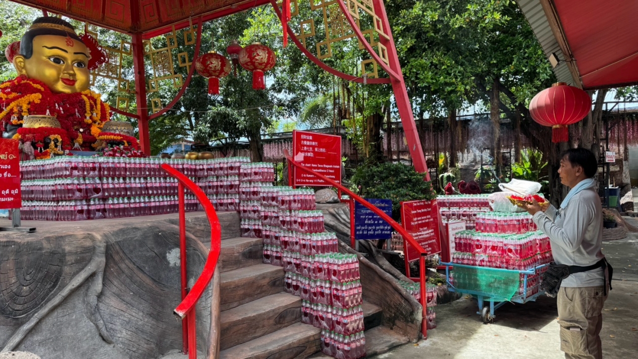 หนุ่มแก้บน “กุมารทองเจ้าสัวเฮง” หลังได้โชคหลักแสน 2 งวดติด ได้ “เลขเด็ด” งวด 1/10/69