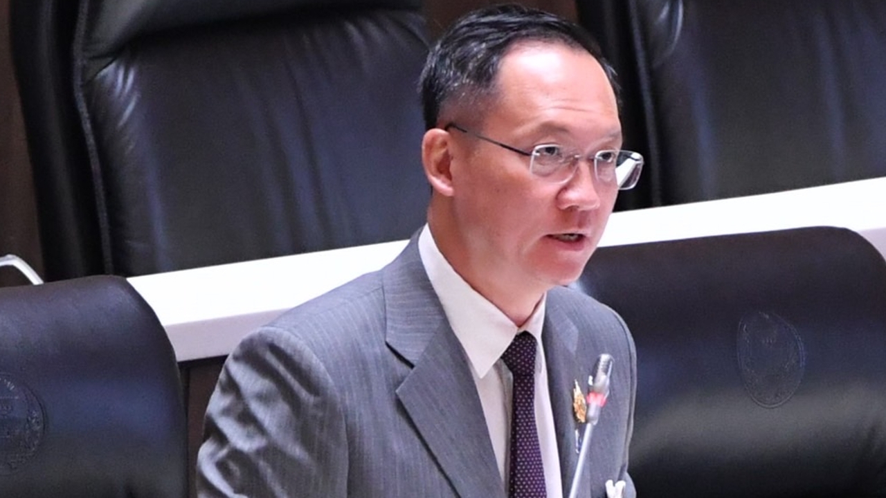 “อัครเดช” ซัด “ศิริกัญญา” อคติโจมตีรัฐบาล ยันไทยช่วยไทยพลัสเงินลงระบบกระตุ้นเศรษฐกิจ