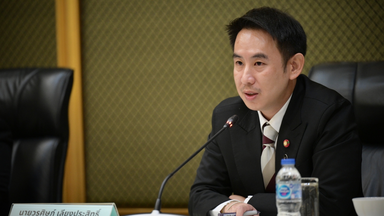 นายกฯ รับทราบแล้วบุกจับ “บ่อนดินแดง” สั่งเร่งขยายผลทุกฐานความผิด ดำเนินคดีขั้นสูงสุด
