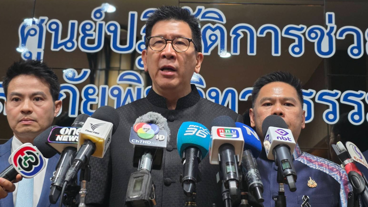 “เอกนิติ” ประชุมรับมือน้ำท่วมภาคกลาง กำชับผวจ. เตรียมความพร้อมผันน้ำออกตามคลองสาขา