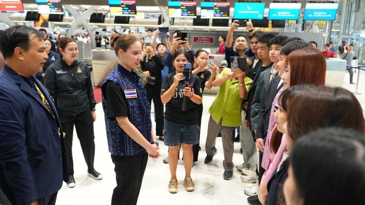 รมว.วัฒนธรรม ส่ง 12 เยาวชนไทยนำชุดไทย ไปอวดสายตาเวทีโลก