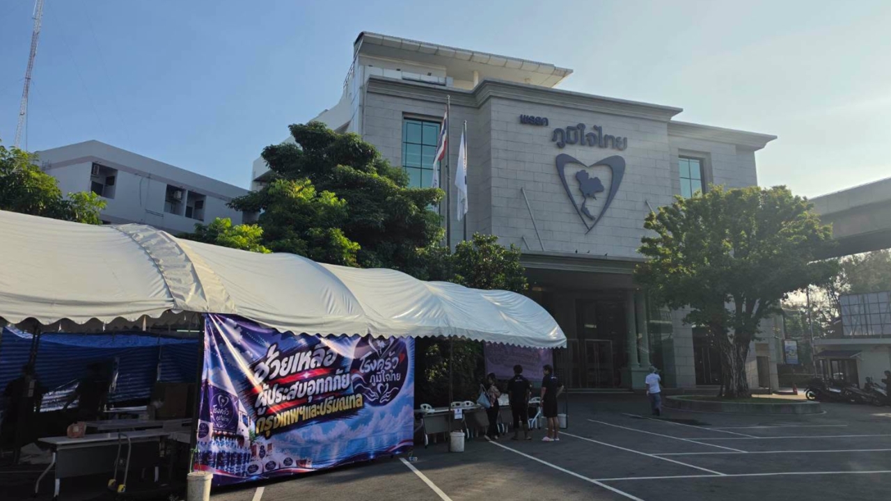 ภูมิใจไทย รุกเปิดโรงครัวทั่วประเทศ ทำข้าวกล่องช่วยน้ำท่วม