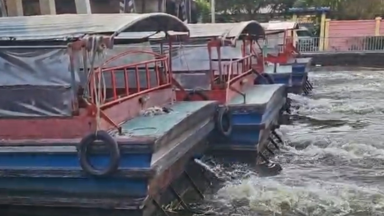 เร่งช่วยลาดกระบัง ระดม "เรือลุงถั่ว" ระบายน้ำคลองประเวศฯ พร้อมฟื้นฟู คลองจั่น-บึงกุ่ม