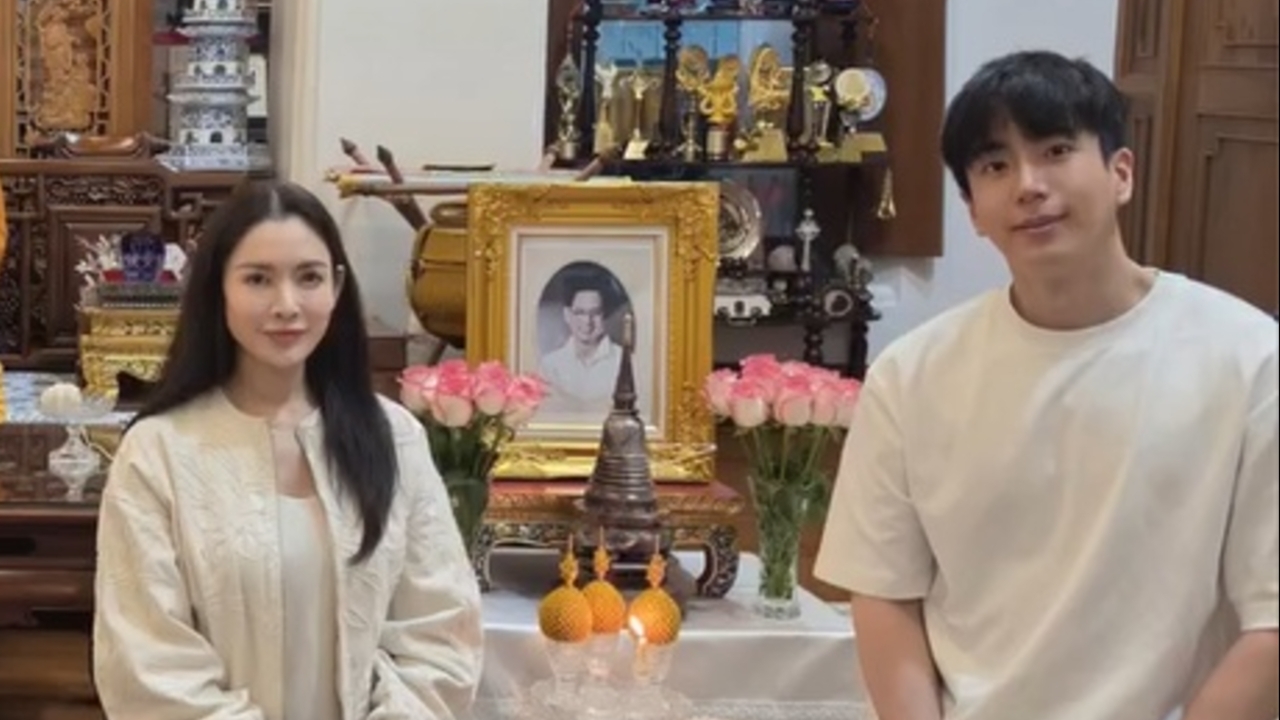 แอฟ ทักษอร ทำบุญครบรอบคุณพ่อจากไป 3 ปี นนกุล อยู่เคียงข้างไม่ห่าง