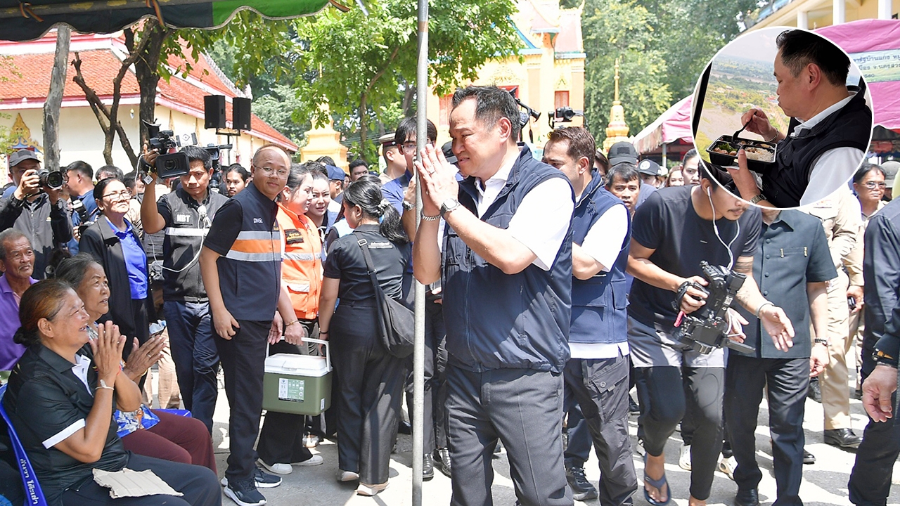 “ภราดร” โพสต์ภาพนายกฯ อนุทิน เพิ่งได้กินข้าวเช้าตอนบ่าย ระหว่างลงพื้นที่ติดตามน้ำท่วม จ.นครสวรรค์ 