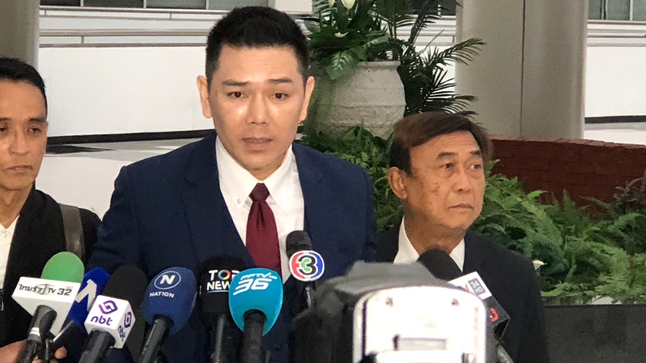 “ทนายอั๋น” รับแม้ผิดหวังบัตรเลือกตั้งมีบาร์โค้ด - คิวอาร์โค้ด ไม่ขัดรธน. แต่เคารพคำวินิจฉัยศาล