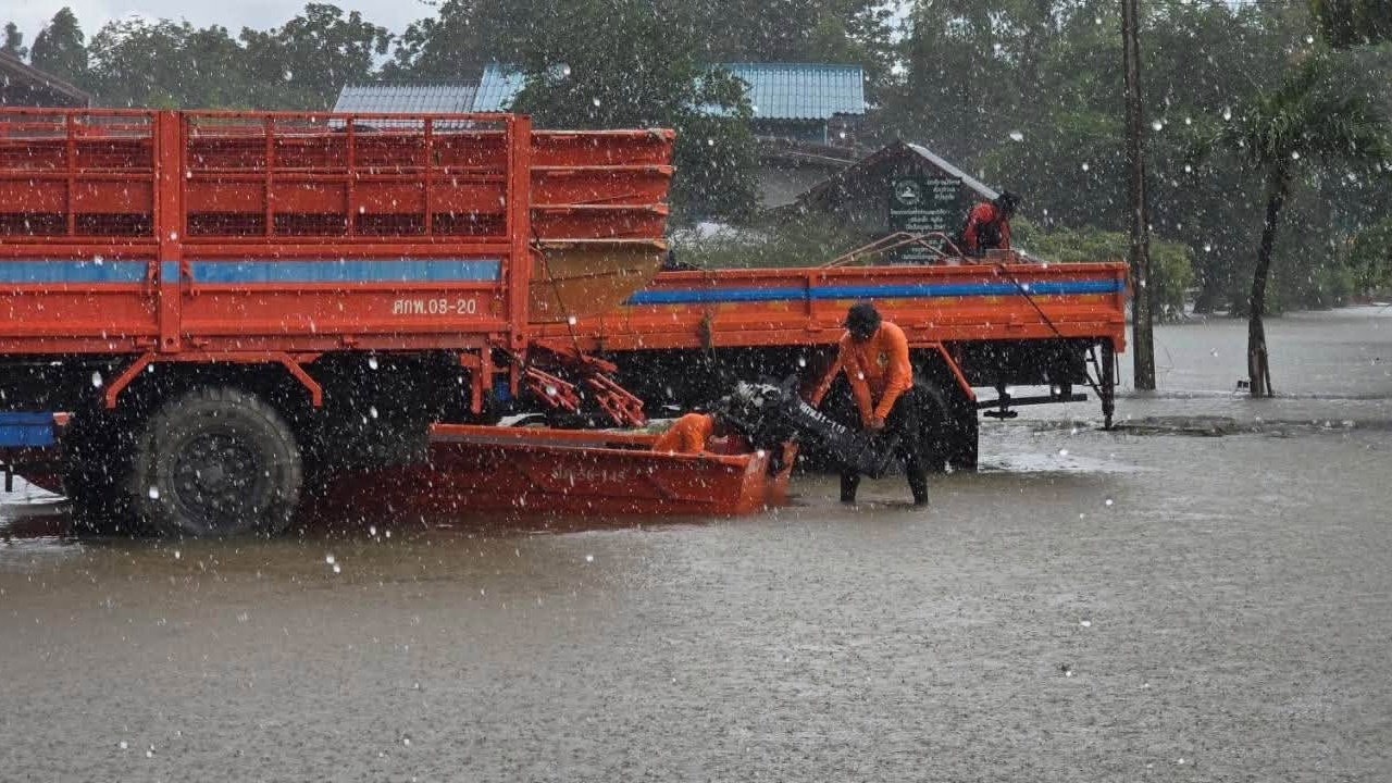 ปภ. อัปเดตน้ำท่วม 25 จังหวัด กระทบกว่า 1.74 แสนครัวเรือน เฝ้าระวังอย่างต่อเนื่อง