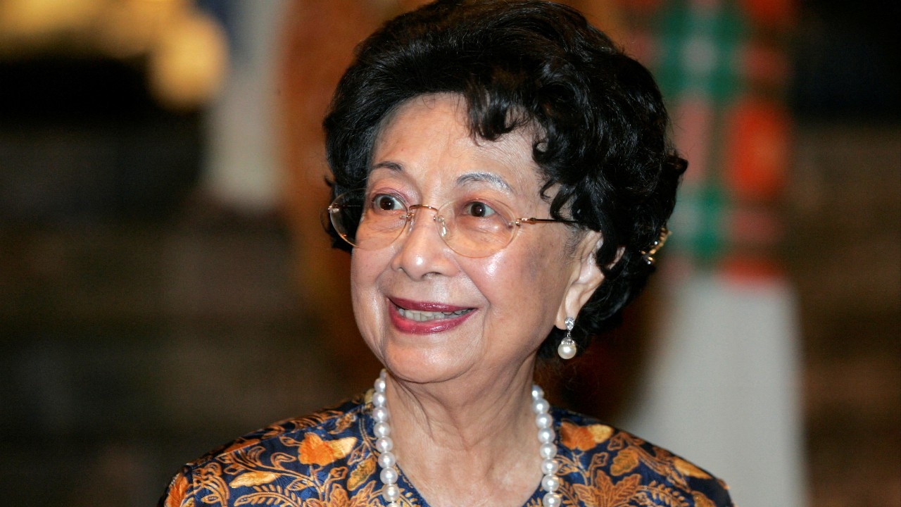 "ซิตี ฮัสมาห์" ภริยาอดีตนายกฯ มหาเธร์ ถึงแก่อนิจกรรมในวัย 100 ปี
