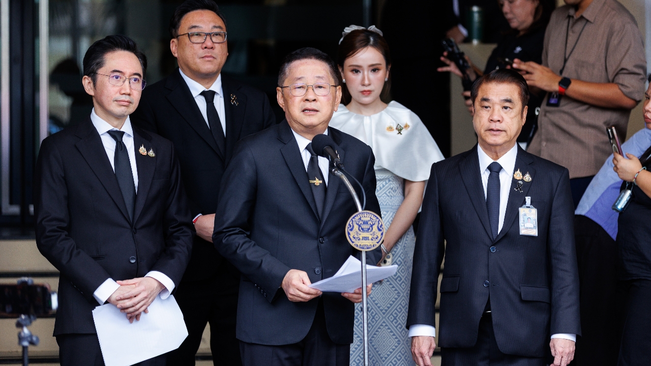 “ประเสริฐ” เผย 155 โรงเรียน กทม.น้ำยังท่วม สัปดาห์นี้เปิดการเรียนการสอนไม่ได้ 