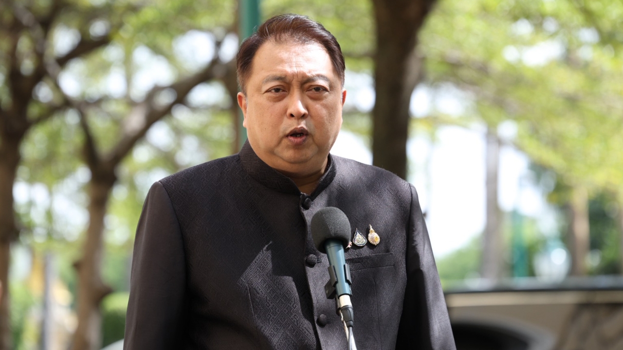 “สุชาติ” เผยภาพรวมน้ำท่วมภาคตะวันออกเริ่มดีขึ้น ทส.ส่งรถประกอบเลี้ยงทำข้าวแจก 6 พันกล่อง