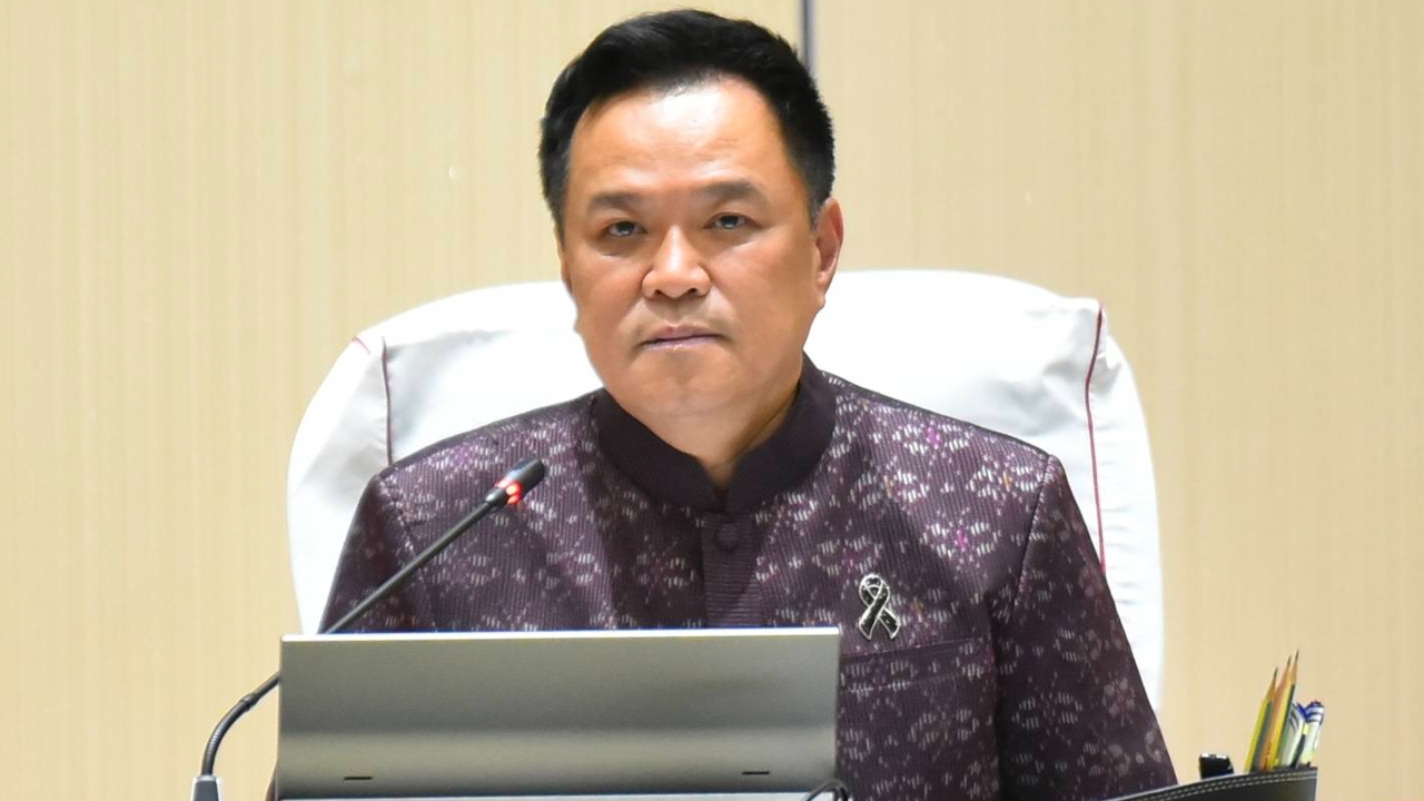 “นายกรัฐมนตรี” ขอโทษประชาชน พร้อมรับฟังเสียงวิจารณ์น้ำท่วม