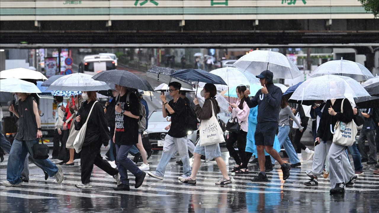 พื้นที่ใจกลางโตเกียวเผชิญฝนตกต่อเนื่อง 34 วัน ทำลายสถิตินานที่สุดเป็นประวัติการณ์