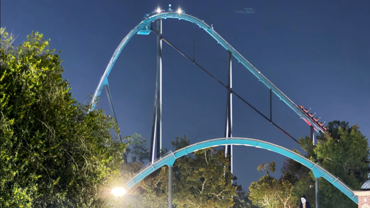 สุดสลด คนกระเด็นตกจากรถไฟเหาะ Six Flags ในสหรัฐฯ ดับ 1 ราย บาดเจ็บหลายคน