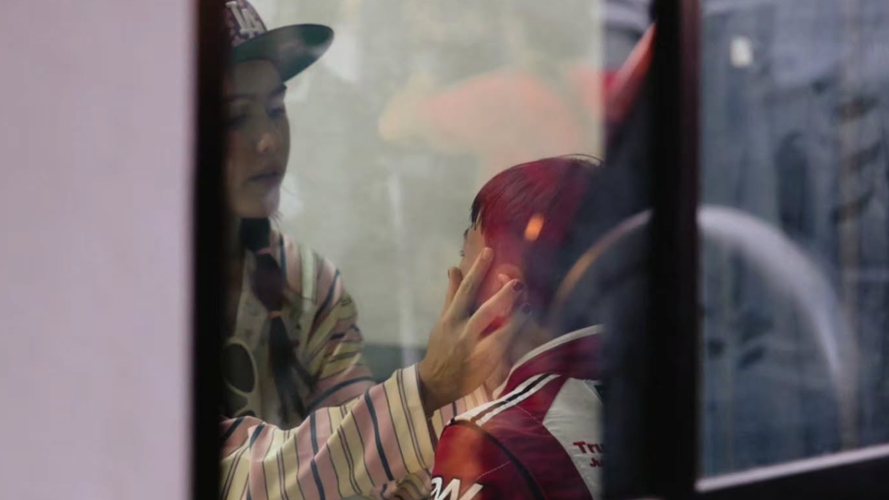 “ชมพู่ อารยา” โพสต์ข้อความซึ้งถึง “น้องพายุ” พร้อมภาพเบื้องหลังความทุ่มเทของเด็กคนหนึ่ง